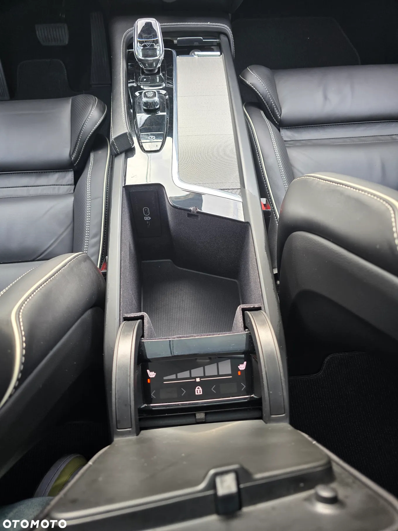 Volvo V90 Cross Country B4 D AWD Ultimate - 23