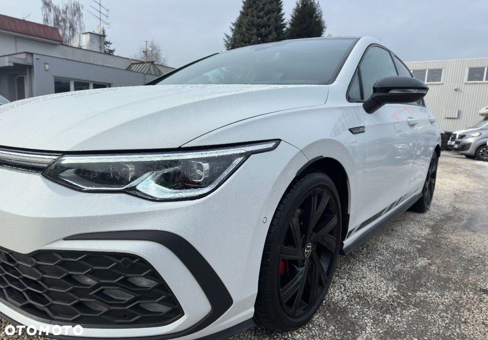 Volkswagen Golf - 2