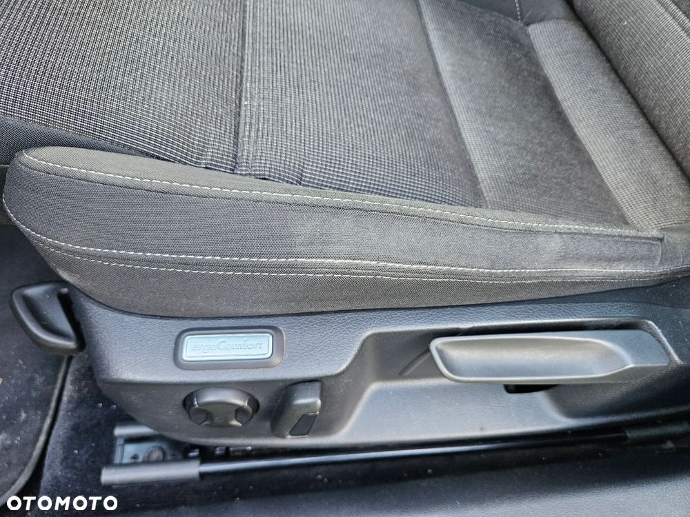 Volkswagen Passat Variant 2.0 TDI Comfortline DSG - 28