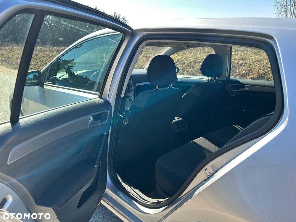 Volkswagen Golf 1.6 TDI BlueMotion Trendline - 25