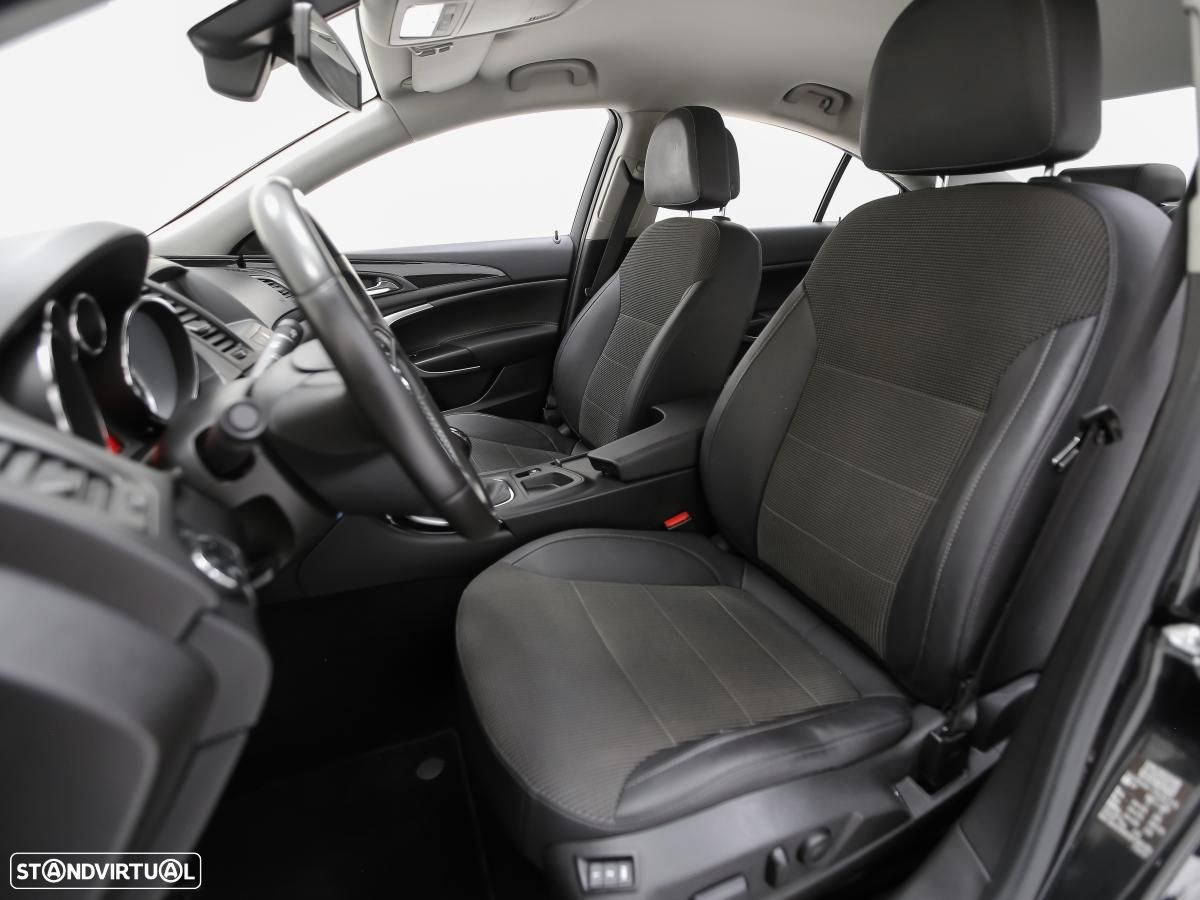 Opel Insignia - 8