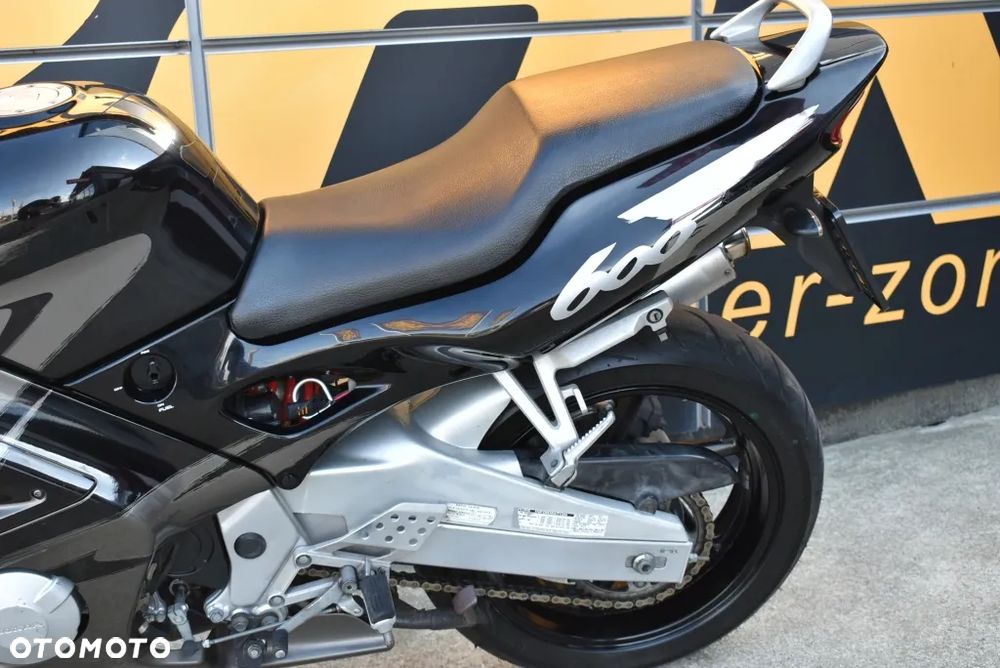 Honda CBR - 11