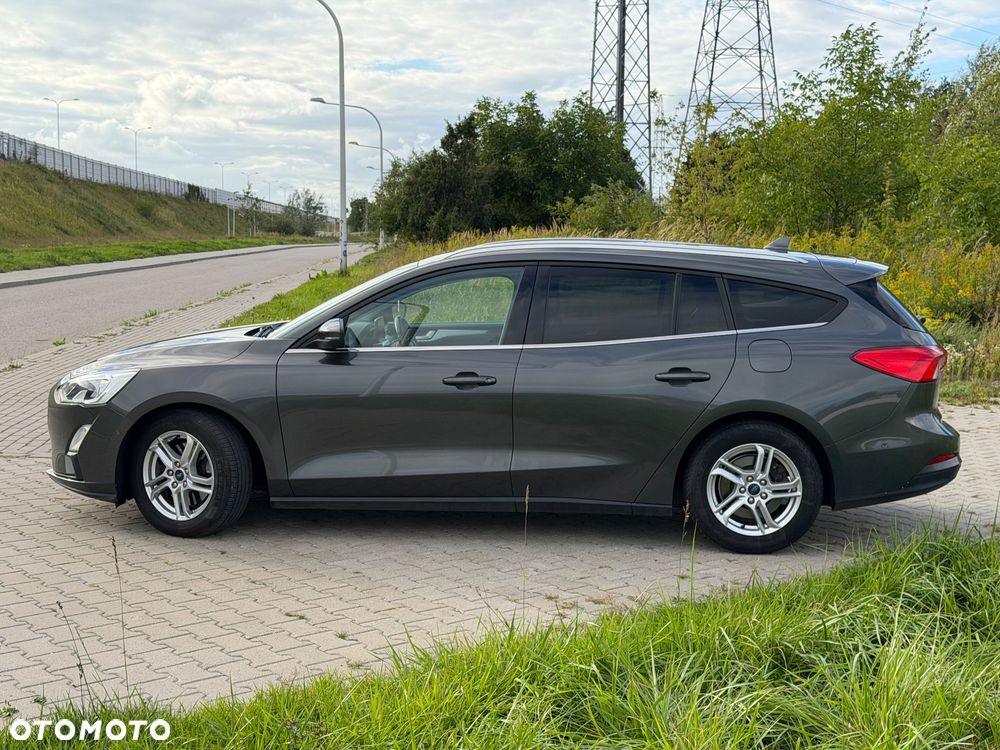 Ford Focus 1.0 EcoBoost STart-Stopp-System TITANIUM - 10