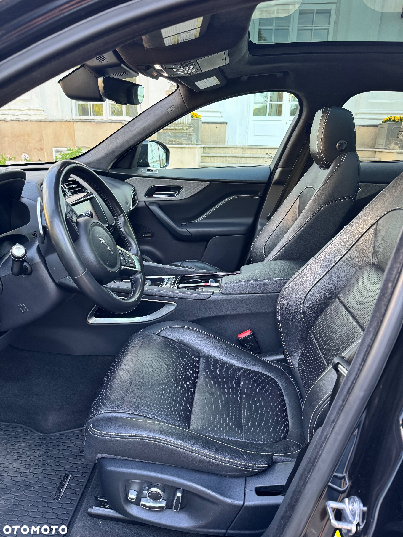 Jaguar F-Pace 3.0 V6 AWD S - 8