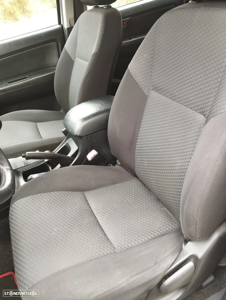 Toyota Hilux 2.5 D-4D 4WD CD AC+PM - 5