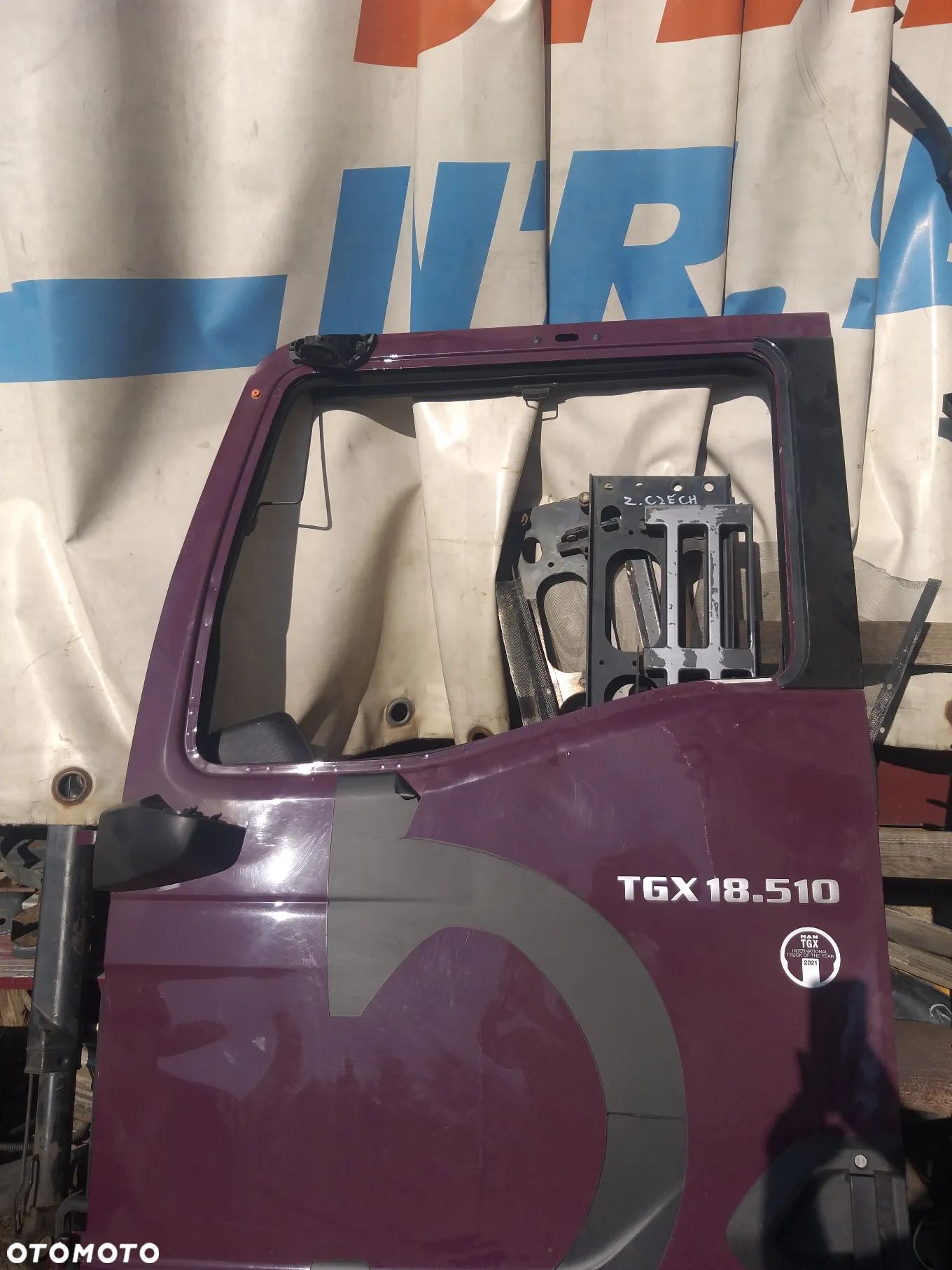 drzwi kierowcy uszkodzone Man tgx 510 - 1