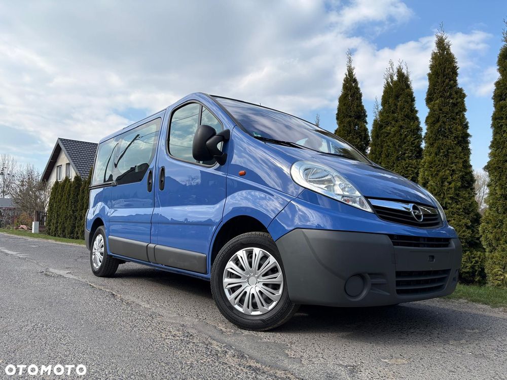 Opel Vivaro - 1
