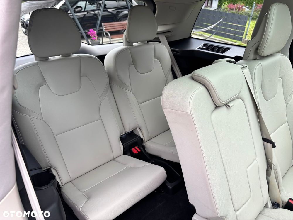 Volvo XC 90 - 19