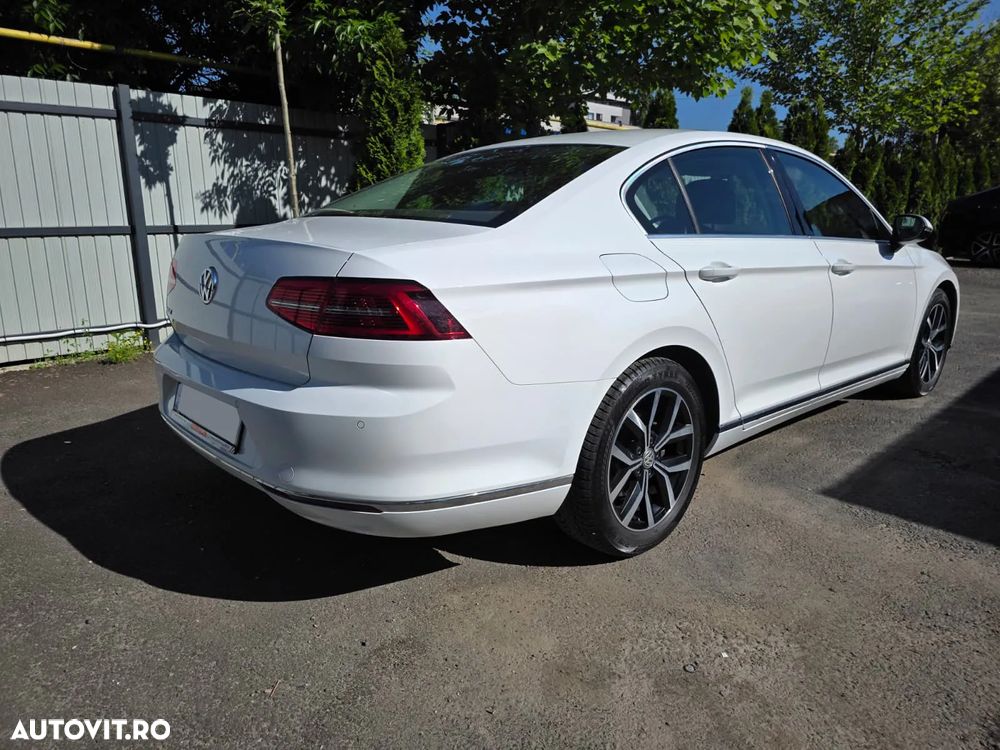 Volkswagen Passat 2.0 TDI DSG Highline - 5