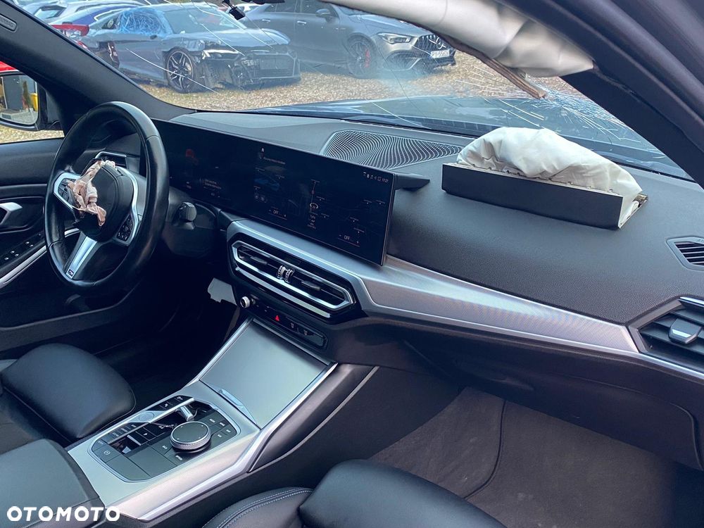 BMW Seria 3 330d xDrive mHEV M Sport sport - 13