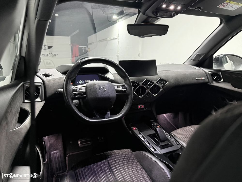 DS DS3 Crossback E-TENSE PERFORMANCE LINE + - 17
