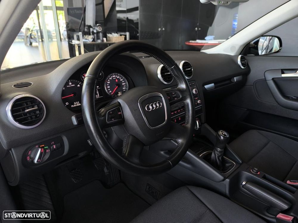 Audi A3 Sportback 1.6 TDI Sport - 8