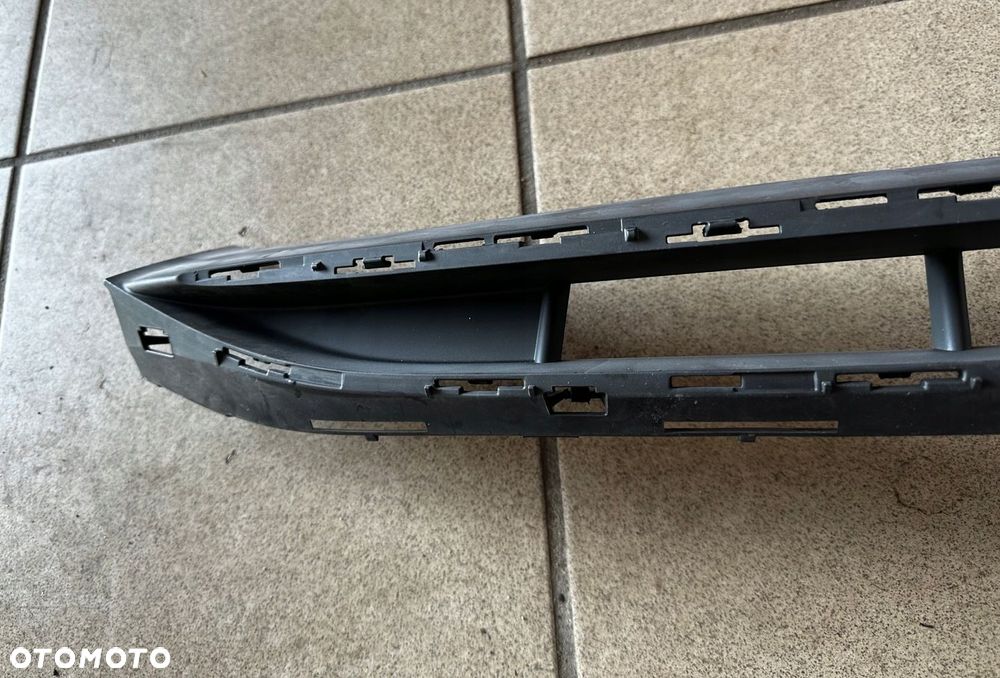 Kratka zderzaka przód Mercedes E-klasa W213 A2138851603 - 2