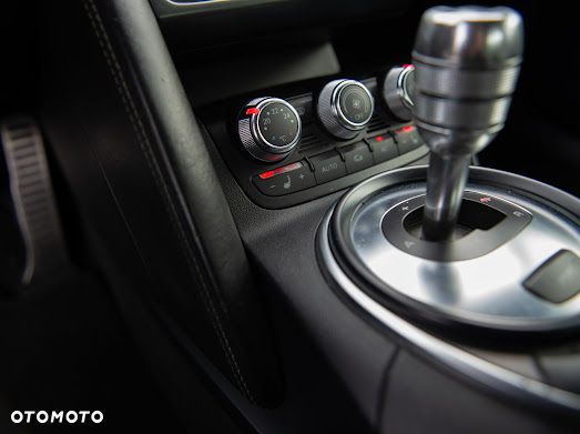 Audi R8 Coupé 4.2 FSI quattro R tronic - 36