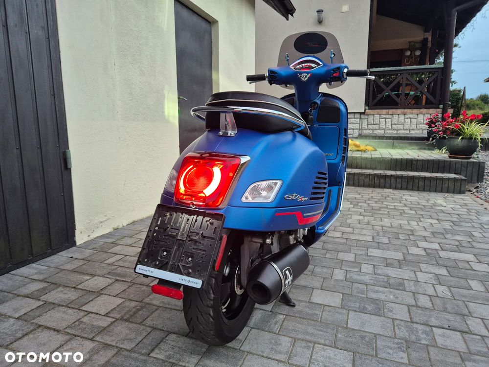 Vespa GTS - 8