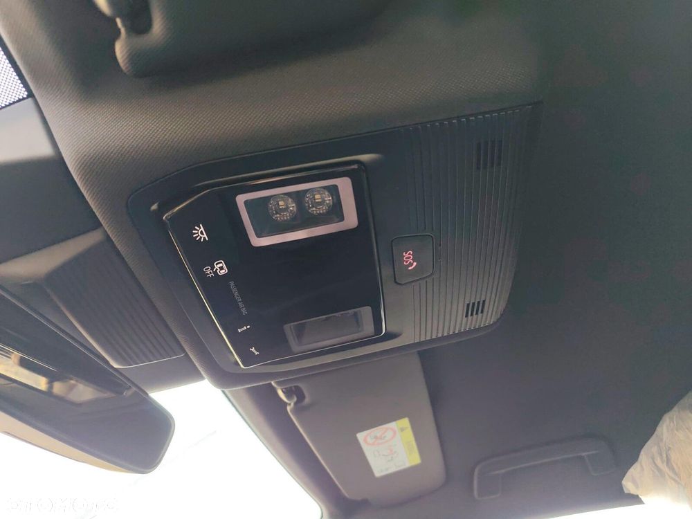 Volkswagen T-Roc 1.5 TSI R-Line DSG - 22