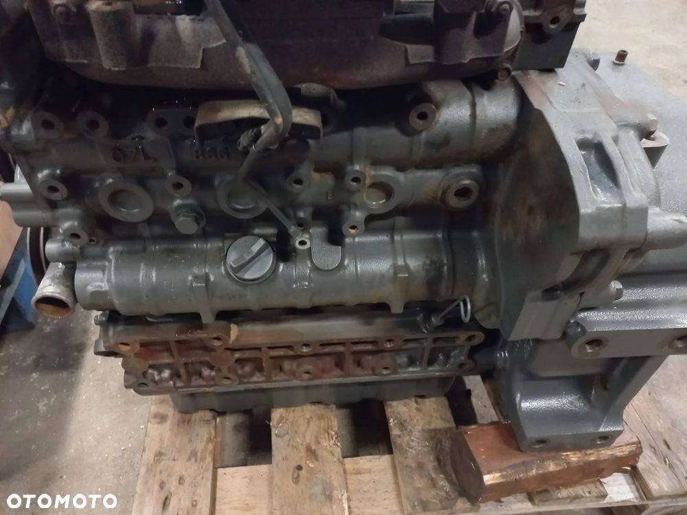Silnik KUBOTA V3307-DI-T-EU7,BLOK,WAŁ,pompa wtryskowa,głowica,turbo - 3