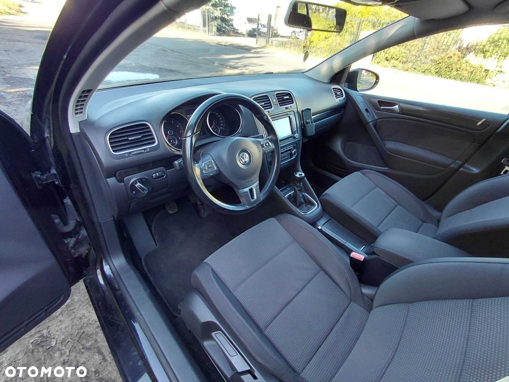 Volkswagen Golf - 11