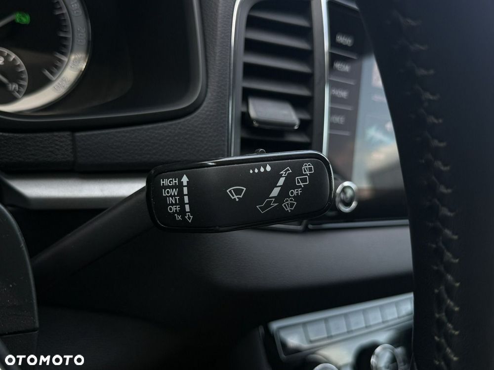 Skoda Karoq 1.5 TSI ACT Style DSG - 17