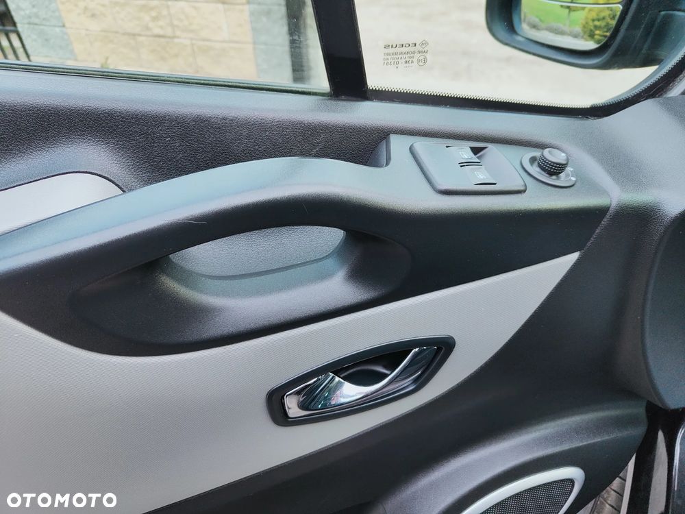 Renault Trafic Grand Combi Expression - 18