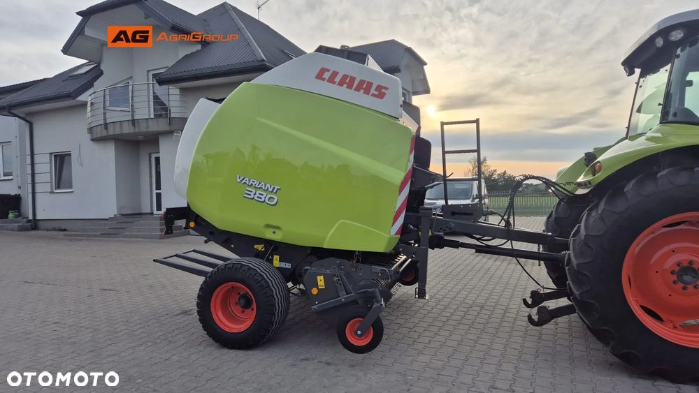 Claas VARIANT 380 RF - 8