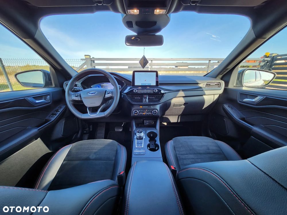 Ford Kuga 1.5 EcoBlue ST-LINE - 34