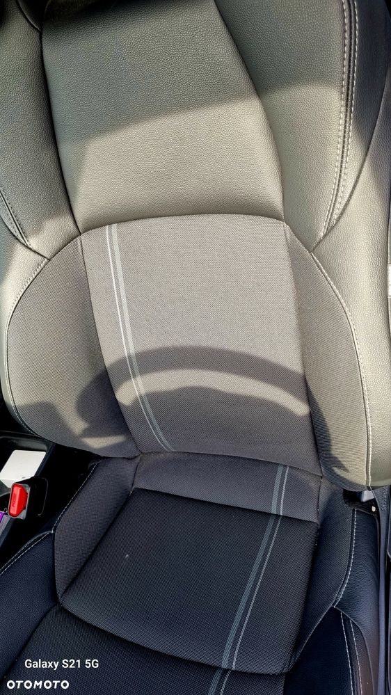 Toyota Yaris Cross Hybrid 1.5 Premiere Edition AWD - 14