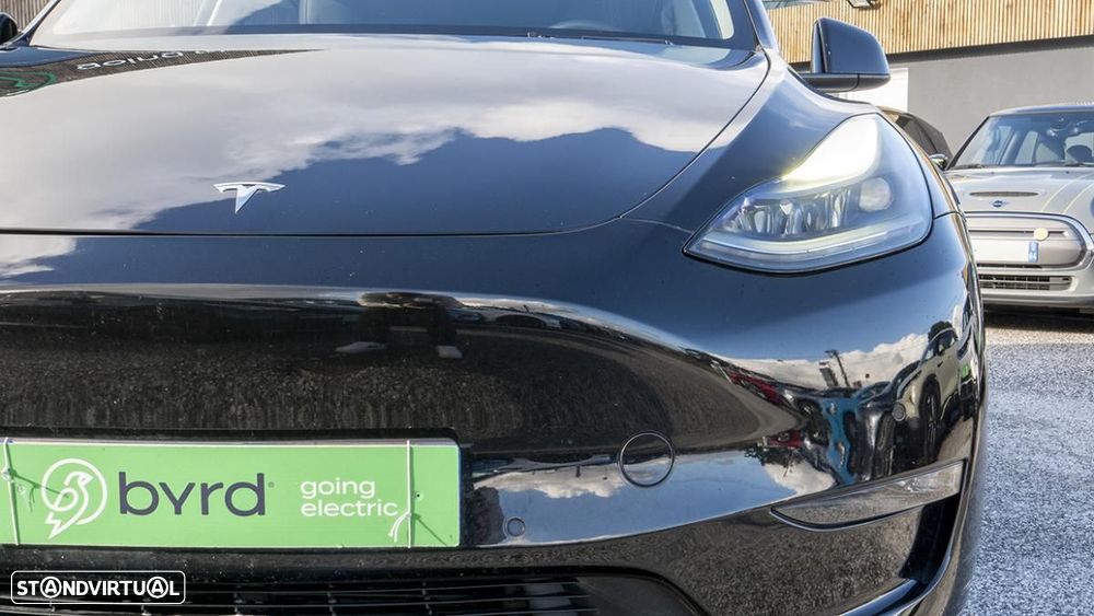 Tesla Model Y Long Range Dual Motor AWD - 5