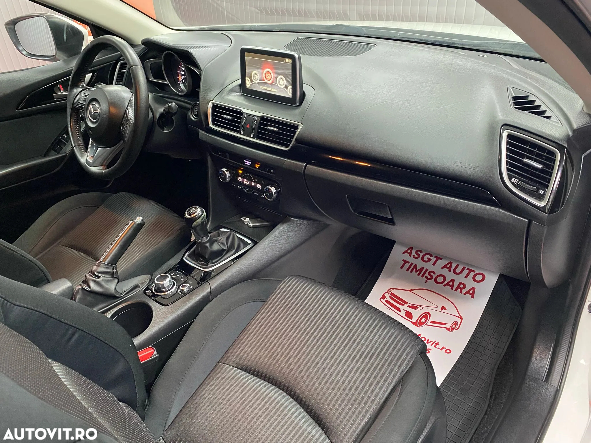 Mazda 3 - 10