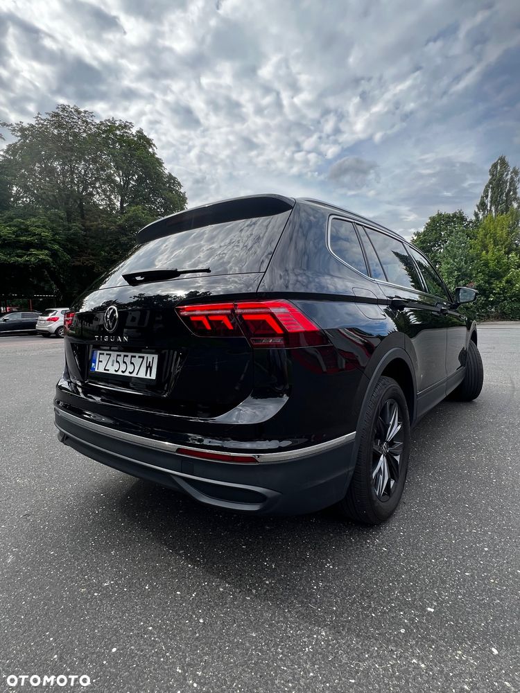 Volkswagen Tiguan - 2