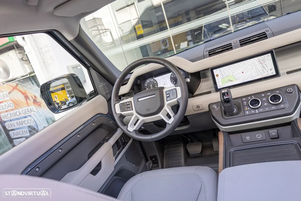 Land Rover Defender 3.0 I6 90 AWD SE - 15