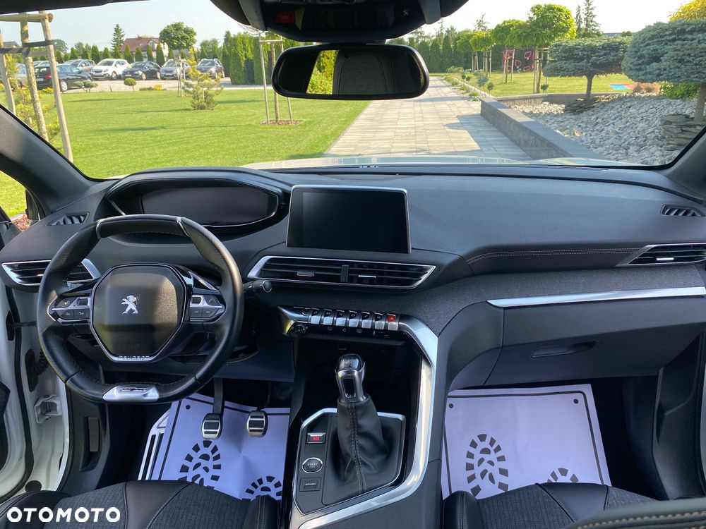 Peugeot 3008 1.2 PureTech Allure S&S - 6