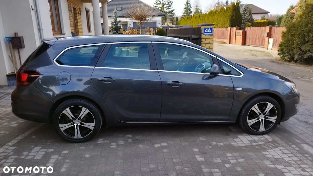 Opel Astra 1.4 Turbo Cosmo - 27