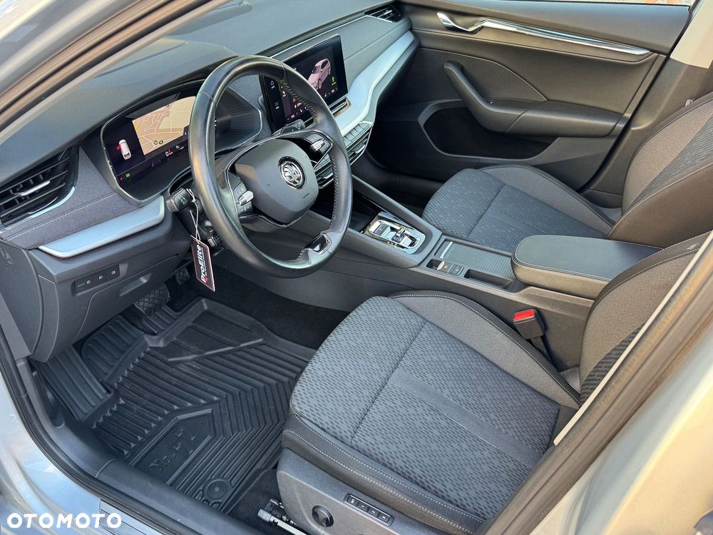 Skoda Octavia 2.0 TDI DSG Selection - 37