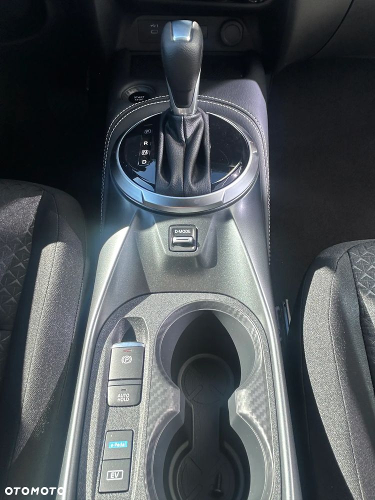 Nissan Juke 1.6 Hybrid N-Connecta AMT - 26