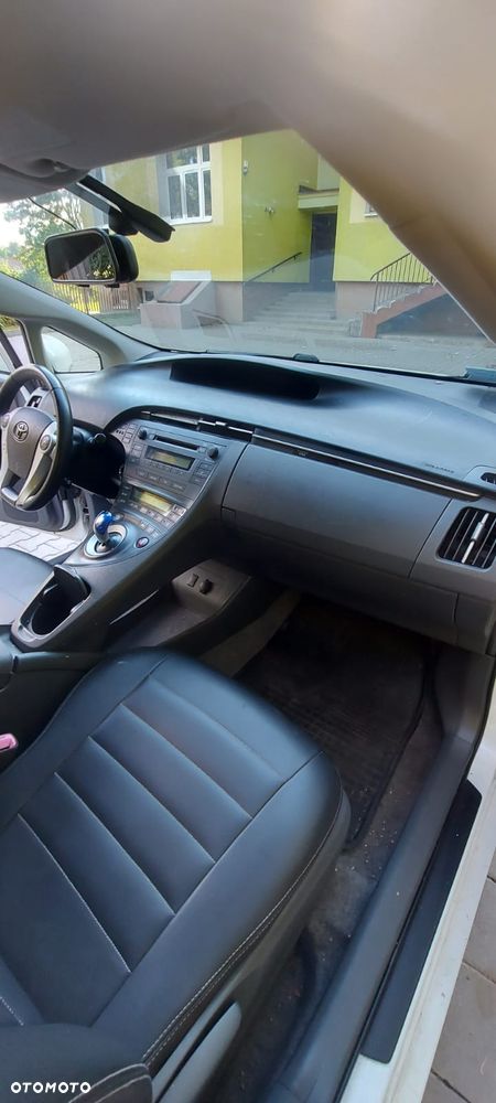 Toyota Prius - 5