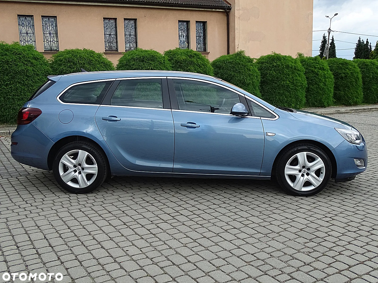 Opel Astra IV 1.4 T Cosmo - 10