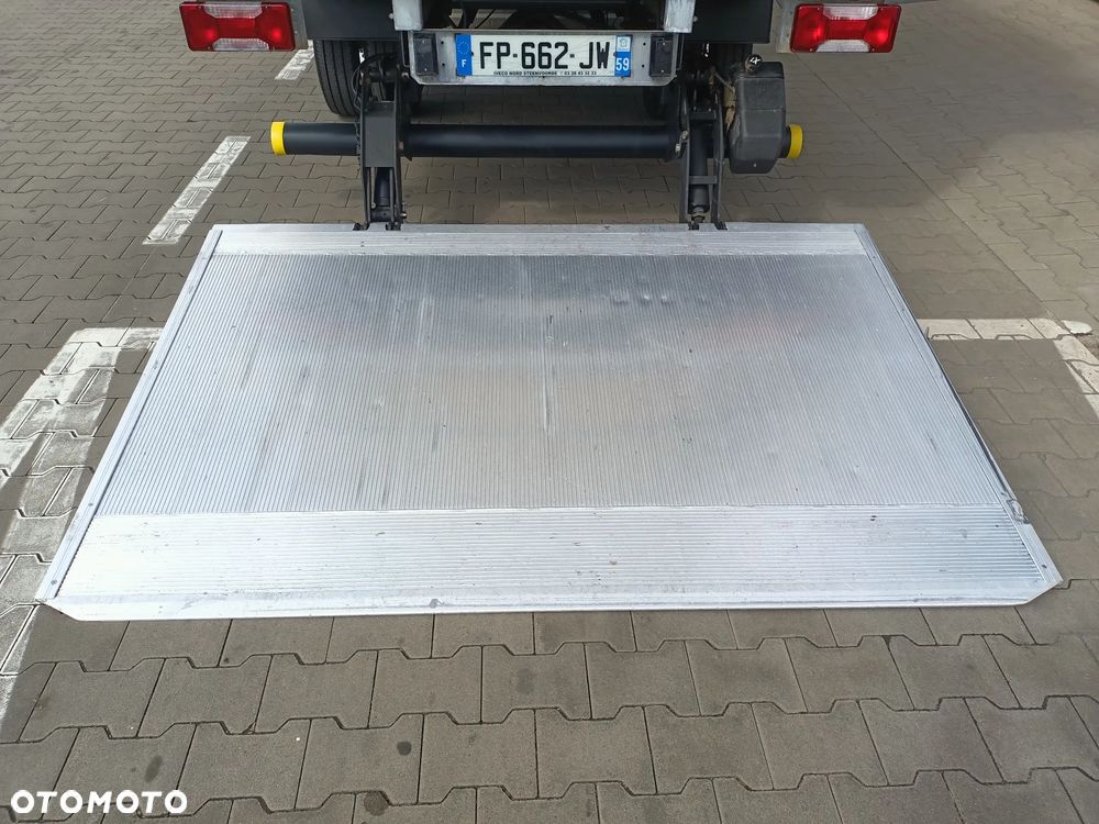 Iveco 35C16 POWER 160KM KONTENER WINDA 750Kg - 7