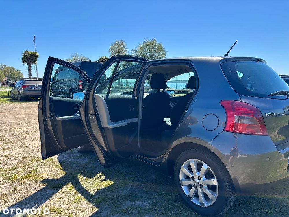 Toyota Yaris 1.3 Luna A/C - 5