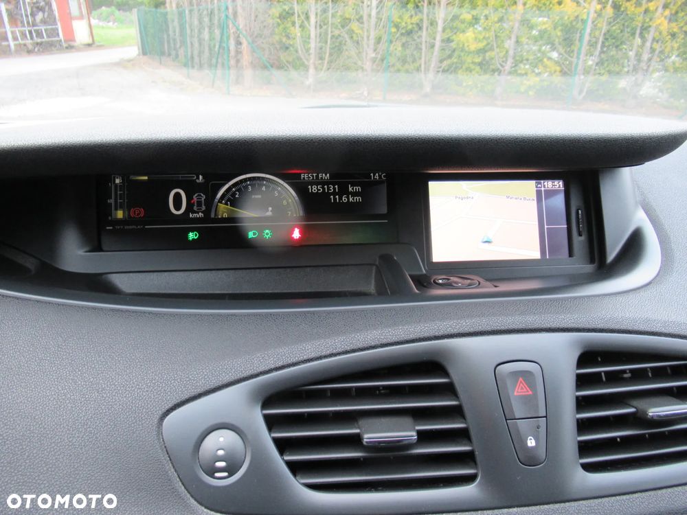 Renault Scenic 1.6 16V 110 TomTom Edition - 13