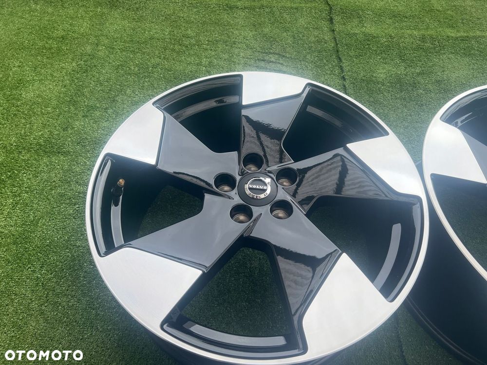 KOMPLET FELG FELGI ALU VOLVO EX30 XC40 XC60 V90 S90 19 ET48,5 ORYGINALNE - 6