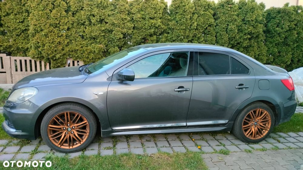 Suzuki Kizashi 2.4 4x2 Sport - 10
