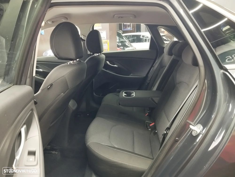 Hyundai i30 1.6 CRDI STyle - 14
