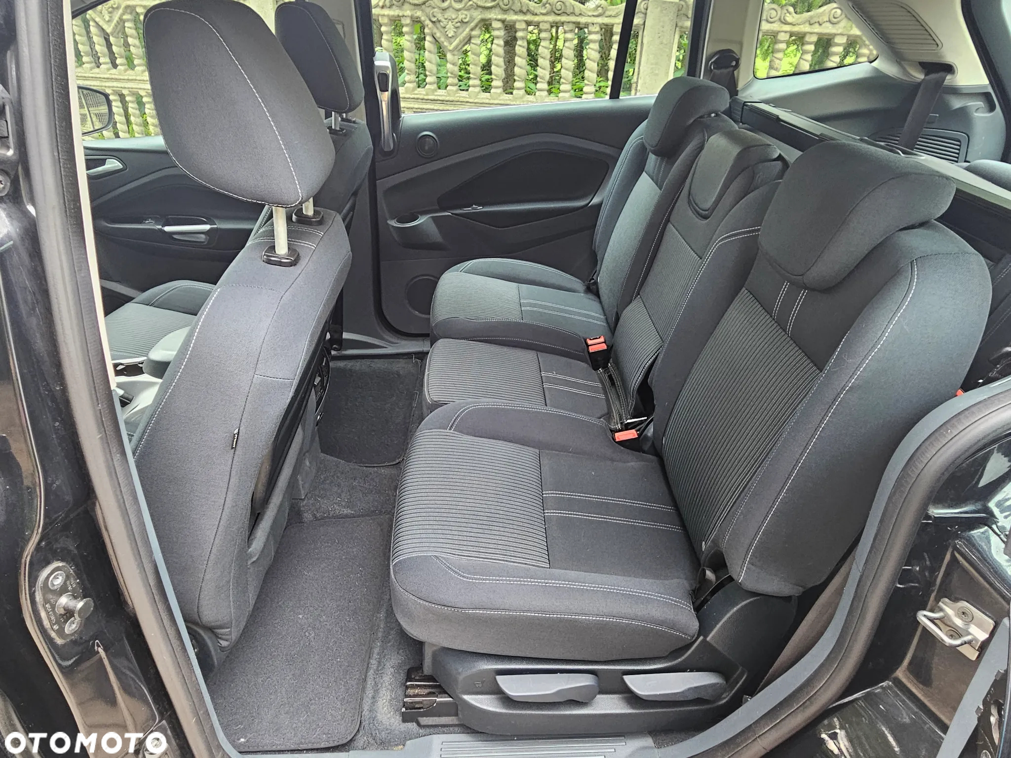 Ford Grand C-MAX 1.6 Ti-VCT Titanium - 22
