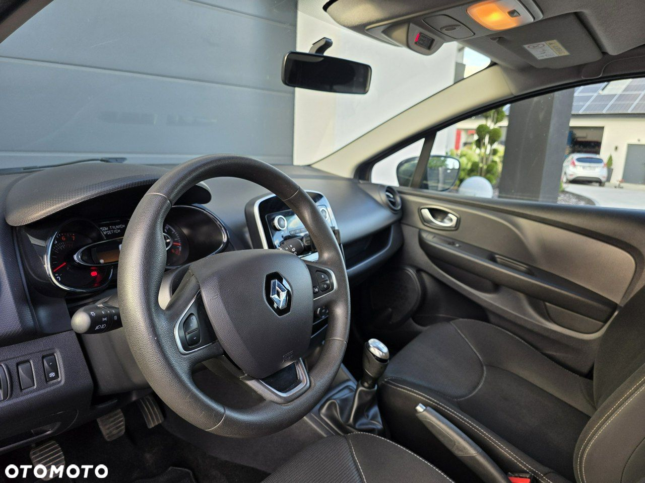 Renault Clio - 14