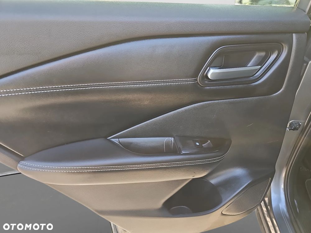 Nissan Qashqai 1.3 DIG-T MHEV N-Connecta Xtronic - 25