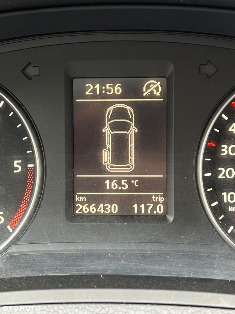 Volkswagen Sharan 2.0 TDI Highline - 17