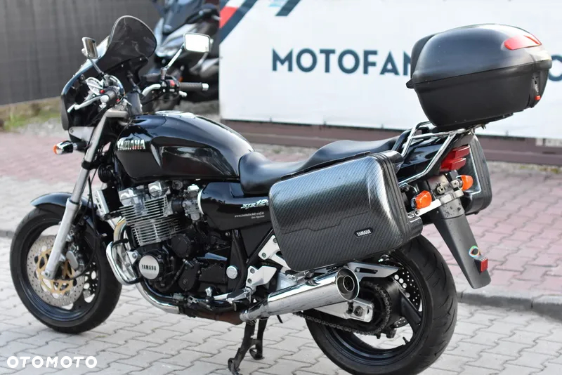 Yamaha XJR - 17