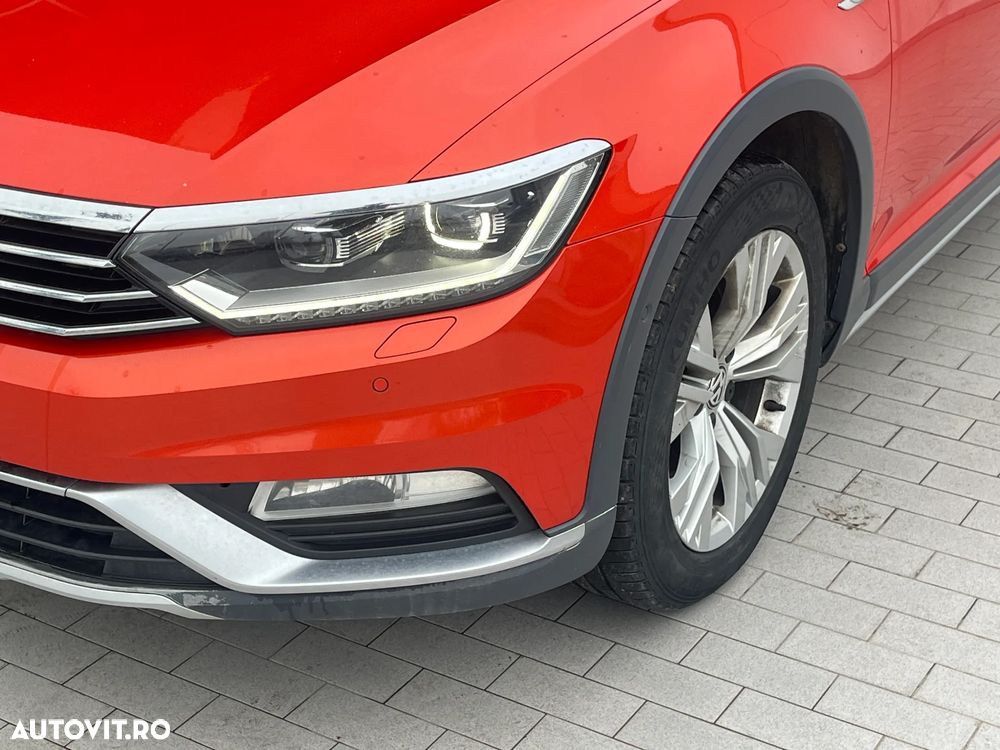 Volkswagen Passat Alltrack 2.0 TDI DSG 4Motion - 6