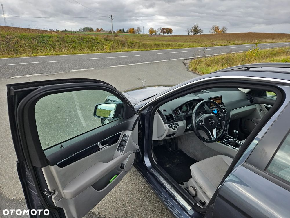 Mercedes-Benz Klasa C 180 Kompressor Avantgarde - 11